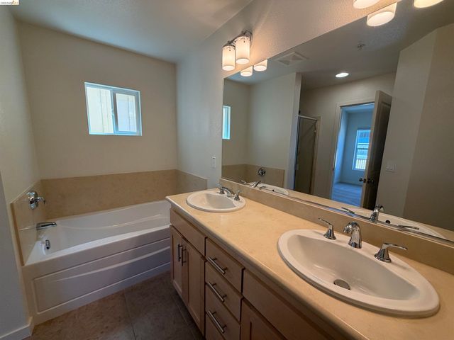 4244 Providence Ter, Fremont, CA 94538