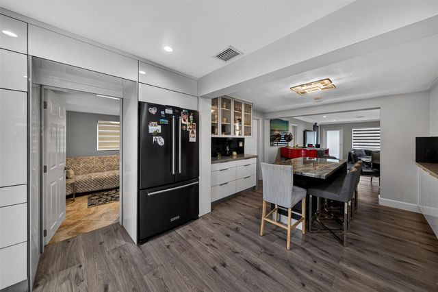 918 NE 4th Street, Hallandale Beach, FL 33009