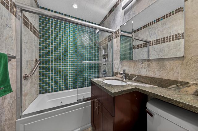 918 NE 4th Street, Hallandale Beach, FL 33009