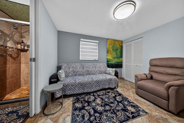 918 NE 4th Street, Hallandale Beach, FL 33009