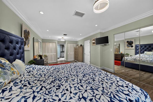 918 NE 4th Street, Hallandale Beach, FL 33009