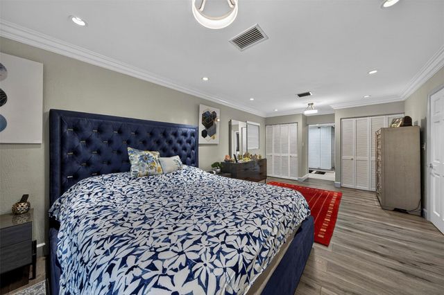 918 NE 4th Street, Hallandale Beach, FL 33009