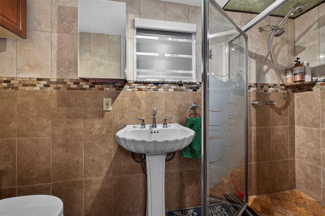 918 NE 4th Street, Hallandale Beach, FL 33009