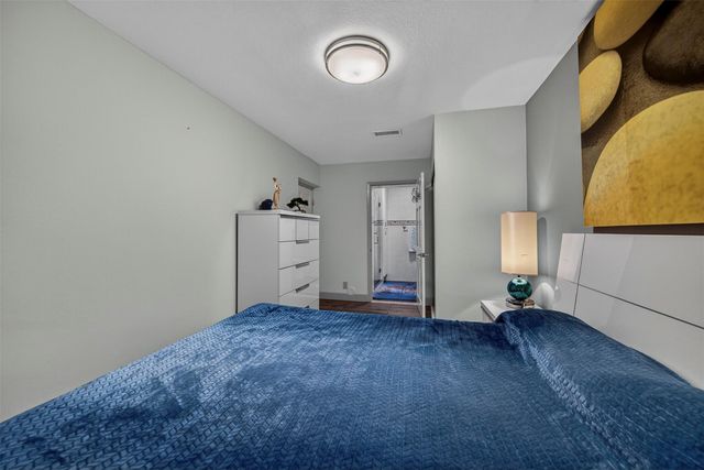 918 NE 4th Street, Hallandale Beach, FL 33009