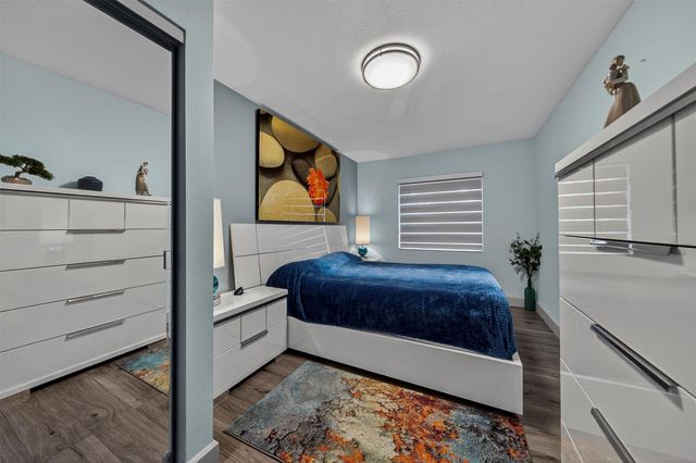 918 NE 4th Street, Hallandale Beach, FL 33009