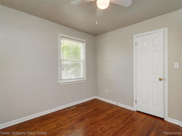 3657 Alvina Avenue, Warren, MI 48091