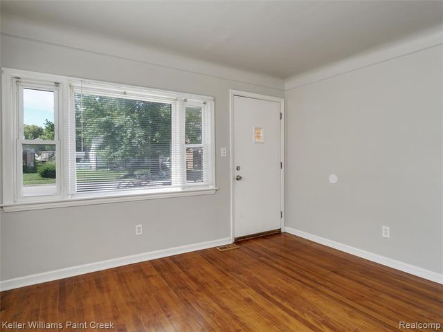 3657 Alvina Avenue, Warren, MI 48091