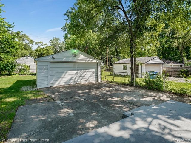 3657 Alvina Avenue, Warren, MI 48091