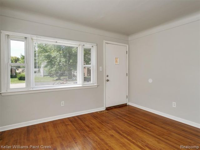 3657 Alvina Avenue, Warren, MI 48091