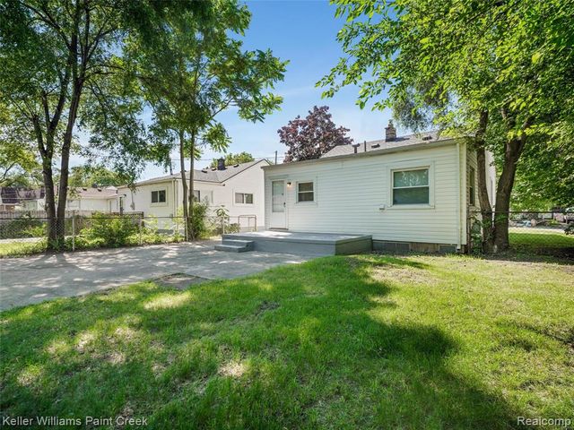3657 Alvina Avenue, Warren, MI 48091
