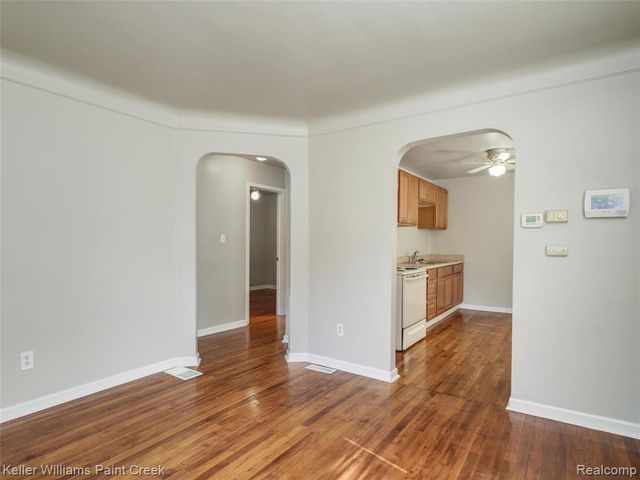 3657 Alvina Avenue, Warren, MI 48091