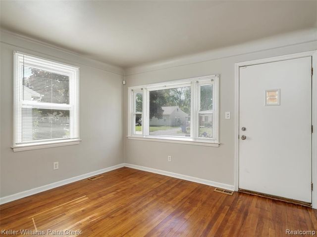 3657 Alvina Avenue, Warren, MI 48091