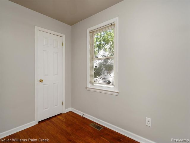 3657 Alvina Avenue, Warren, MI 48091