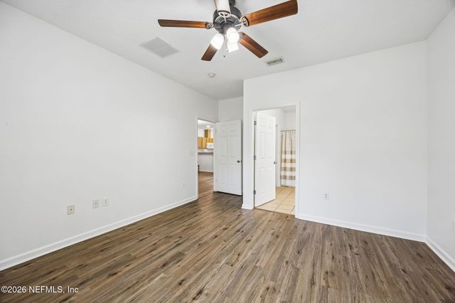 5663 GREENLAND Road 706, Jacksonville, FL 32258