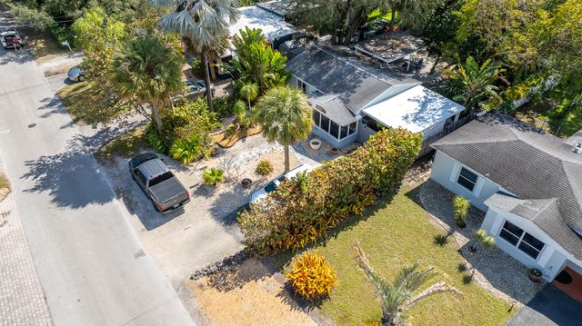 838 SW 11th Court, Fort Lauderdale, FL 33315