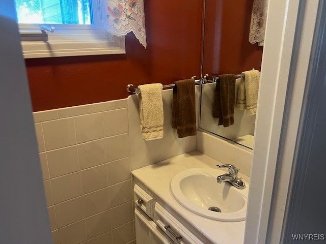 180 Prince Drive, Cheektowaga, NY 14043