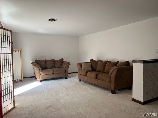 180 Prince Drive, Cheektowaga, NY 14043