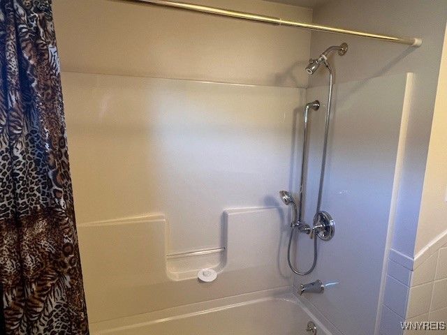 180 Prince Drive, Cheektowaga, NY 14043