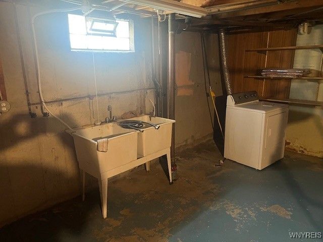 180 Prince Drive, Cheektowaga, NY 14043