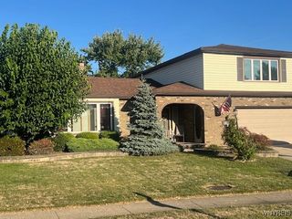 180 Prince Drive, Cheektowaga, NY 14043