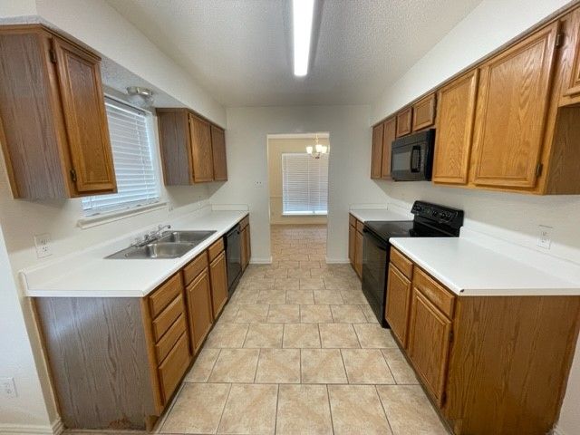 5800 Stone Meadow Lane, Fort Worth, TX 76179