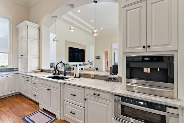 135 W Bears Club Drive, Jupiter, FL 33477