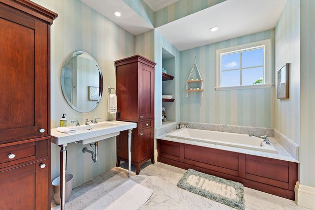 135 W Bears Club Drive, Jupiter, FL 33477
