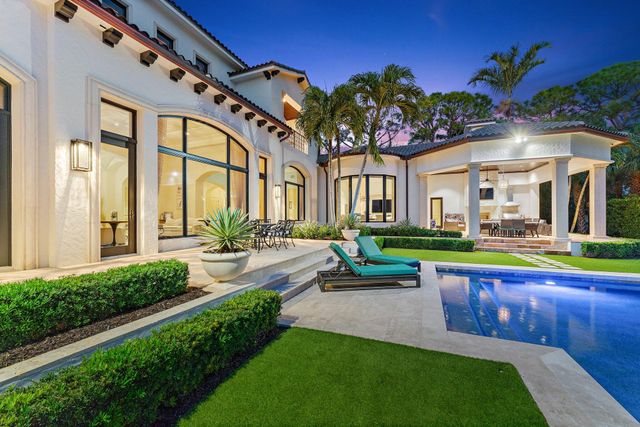 135 W Bears Club Drive, Jupiter, FL 33477