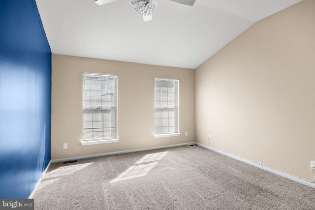 8 QUINCY MANOR LN, Burlington, NJ 08016