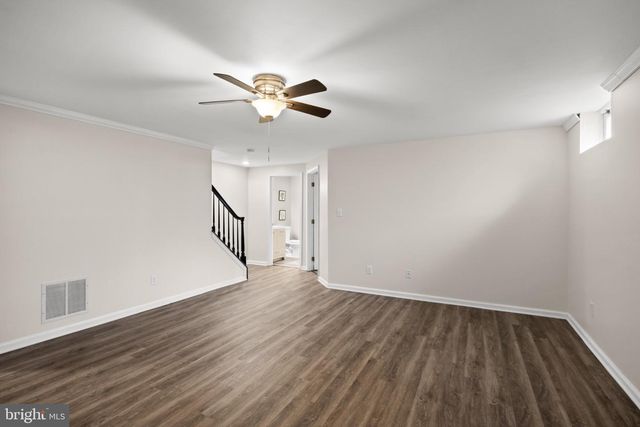 8 QUINCY MANOR LN, Burlington, NJ 08016