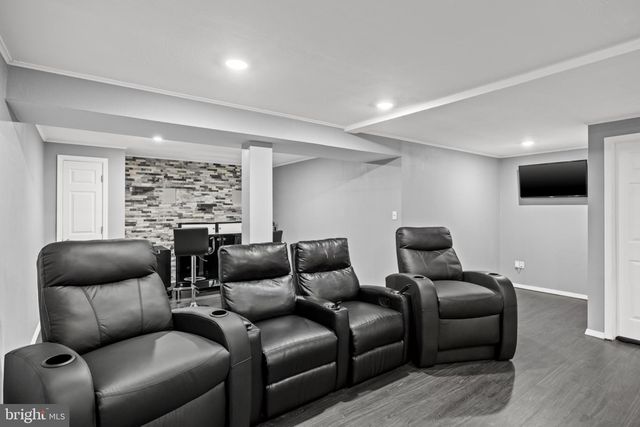 8 QUINCY MANOR LN, Burlington, NJ 08016