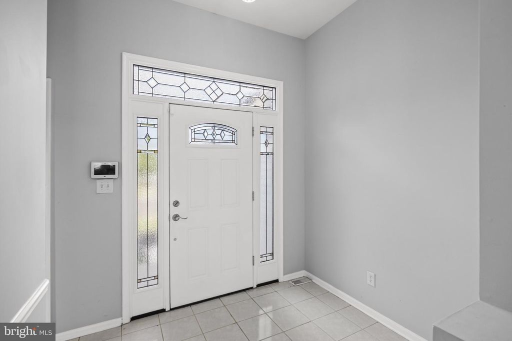 8 QUINCY MANOR LN, BURLINGTON, NJ 08016 — photo 5
