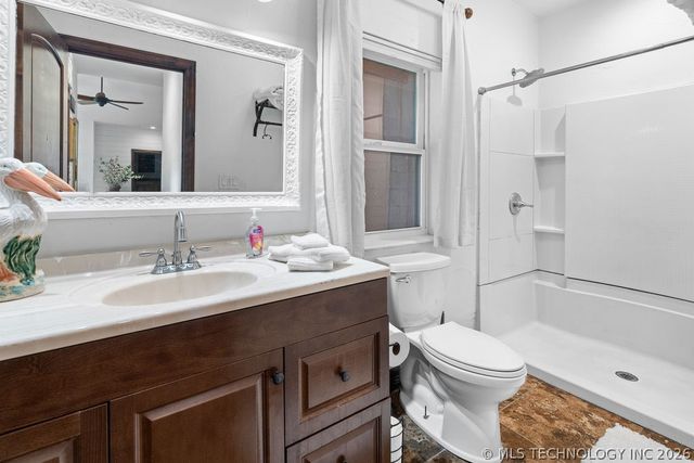 9094 Waters Edge, Kingston, OK 73439