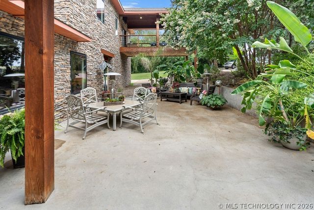 9094 Waters Edge, Kingston, OK 73439