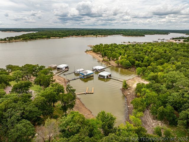 9094 Waters Edge, Kingston, OK 73439