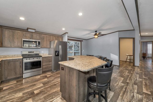 63 Mansfield Woods Way, New Hampton, NH 03256