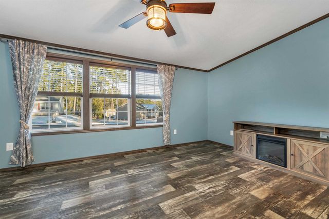 63 Mansfield Woods Way, New Hampton, NH 03256