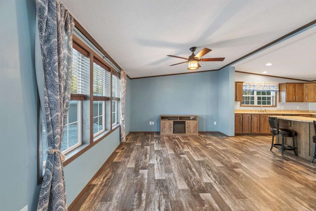 63 Mansfield Woods Way, New Hampton, NH 03256