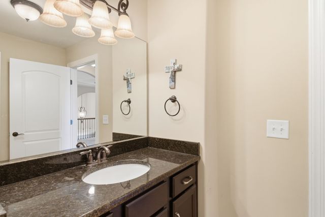 1106 Smokewood Way, Nashville, TN 37221