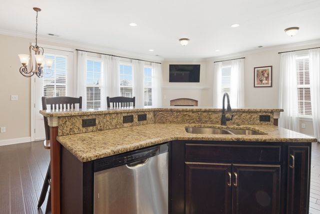 1106 Smokewood Way, Nashville, TN 37221