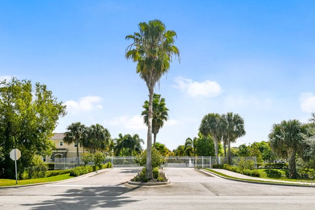 6273 SE Fauna Terrace, Hobe Sound, FL 33455