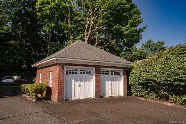 81 Route 59, Suffern, NY 10901