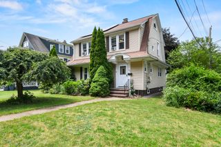 1590 Whitney Avenue, Hamden, CT 06517