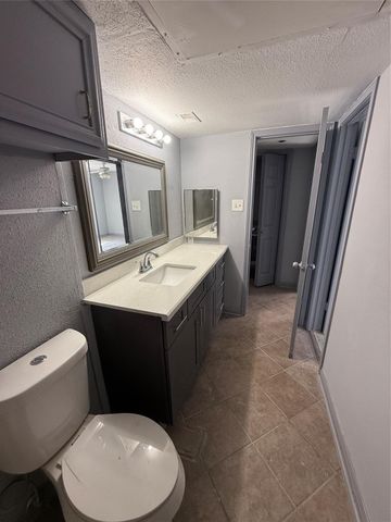 12200 Overbrook Lane 34D, Houston, TX 77077