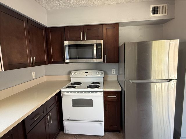 12200 Overbrook Lane 34D, Houston, TX 77077