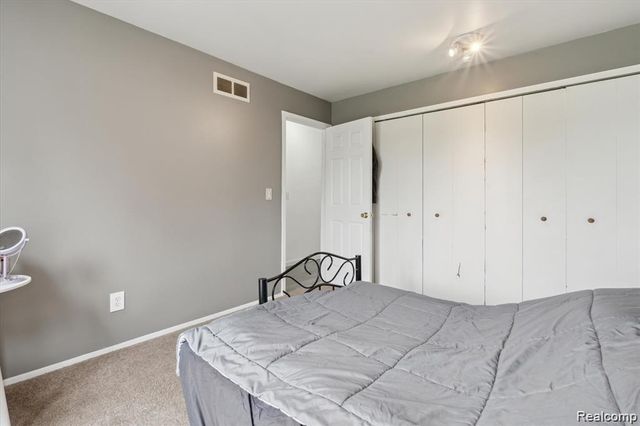 35728 Dunston Drive, Sterling Heights, MI 48310