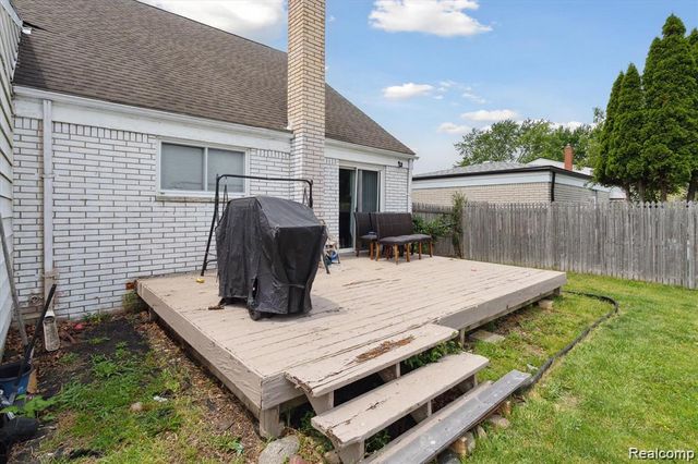 35728 Dunston Drive, Sterling Heights, MI 48310