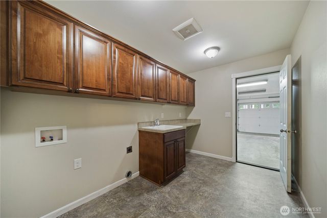 3328 104th Avenue SW, Olympia, WA 98512