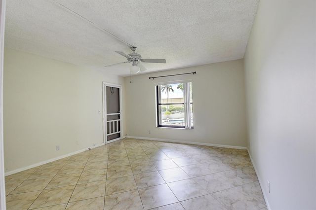 890 N Federal Highway 206, Lantana, FL 33462