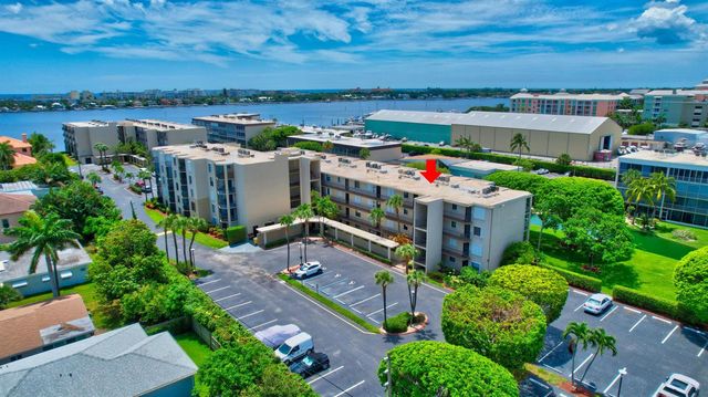 890 N Federal Highway 206, Lantana, FL 33462